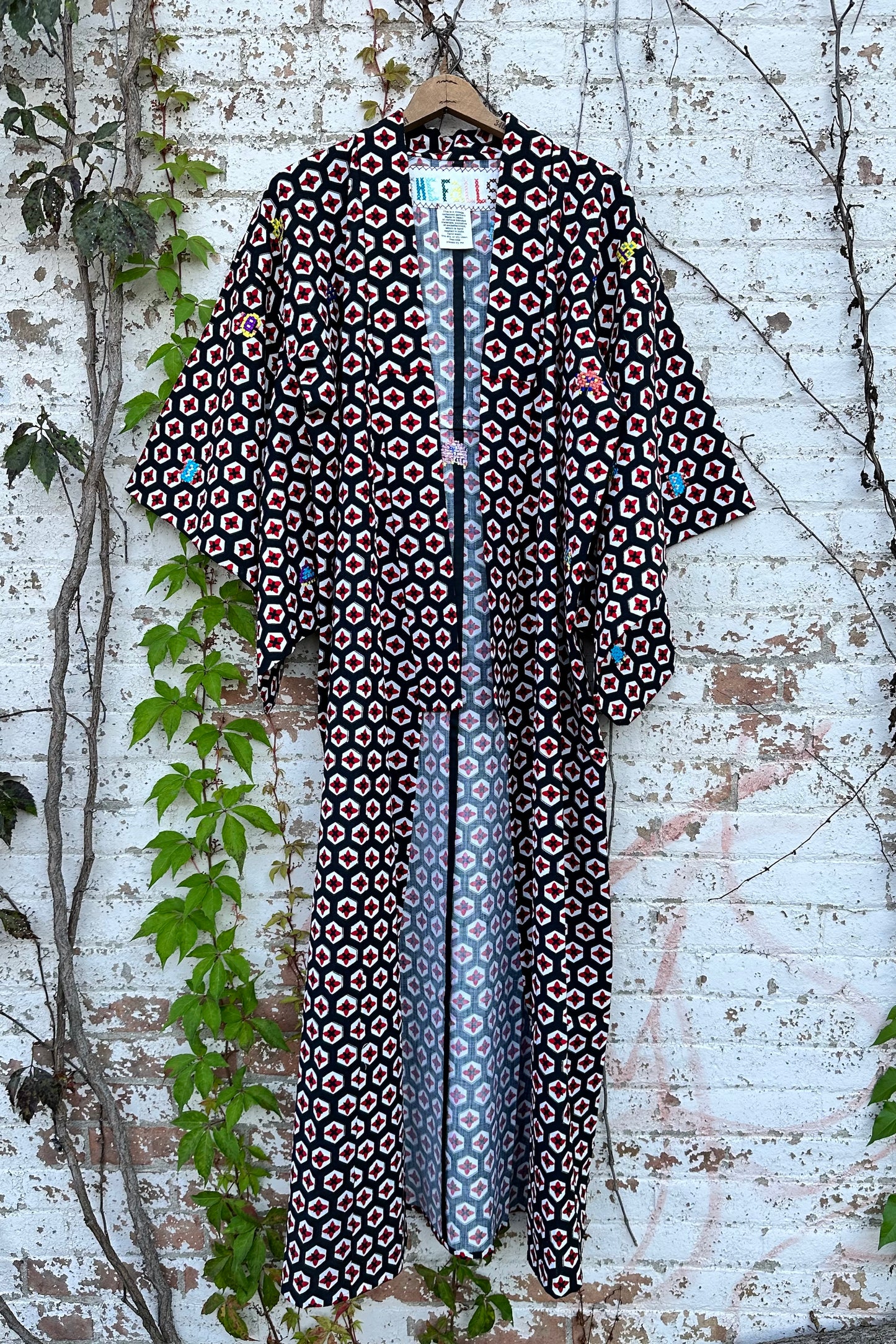 "Space Invaders" Kimono - Hexagons