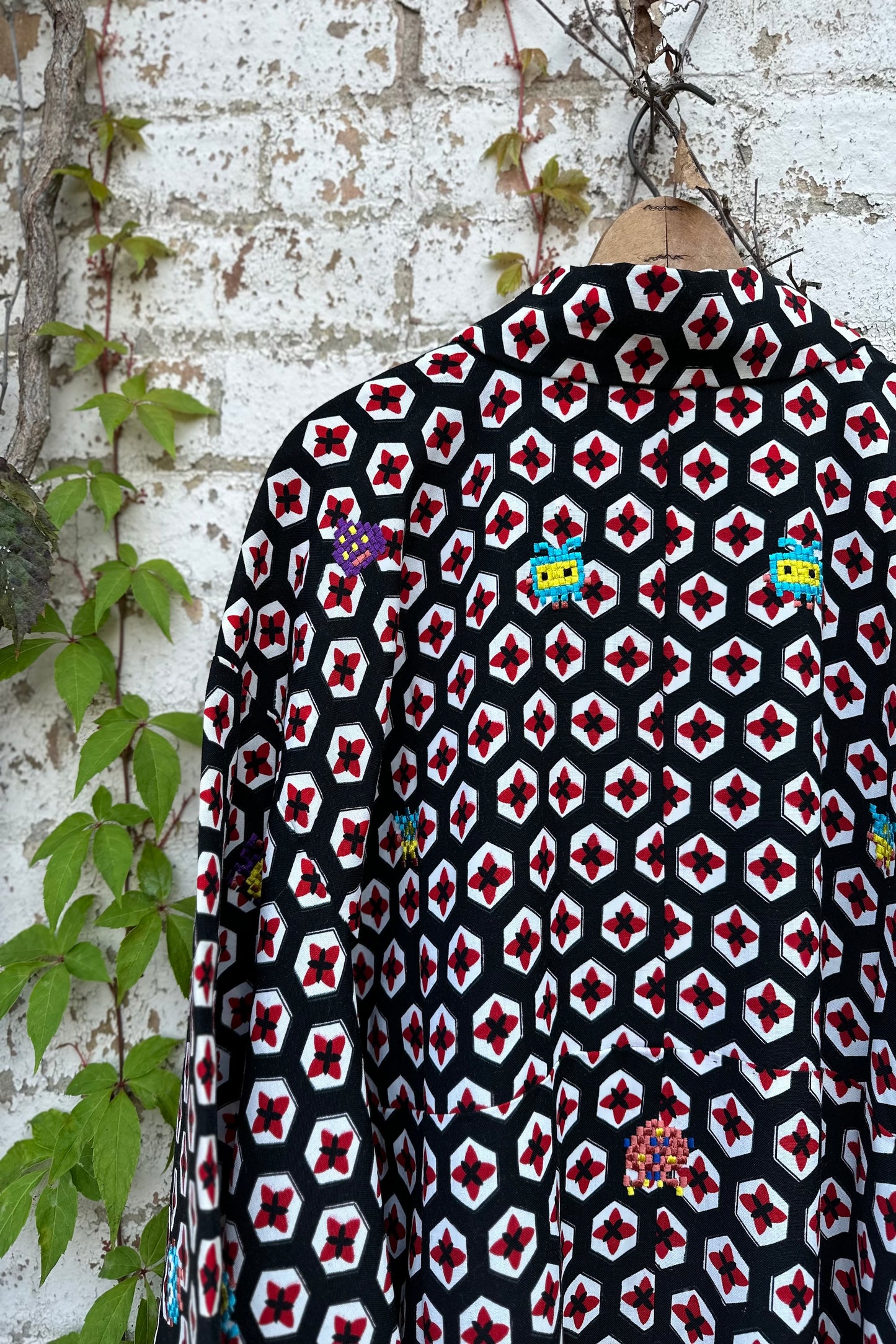 "Space Invaders" Kimono - Hexagons