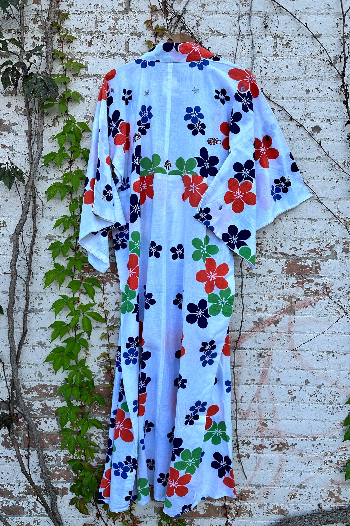 "Lost in Space" Kimono- Seventies Poppies