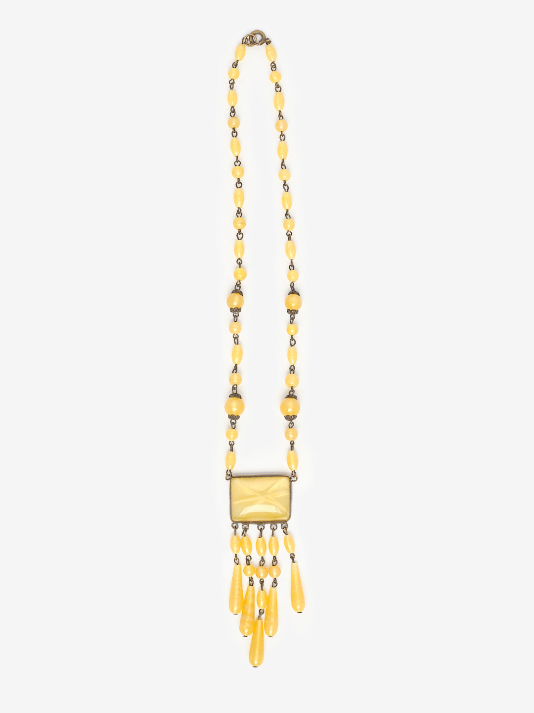 Vintage yellow beaded necklace, whole necklace view. 
