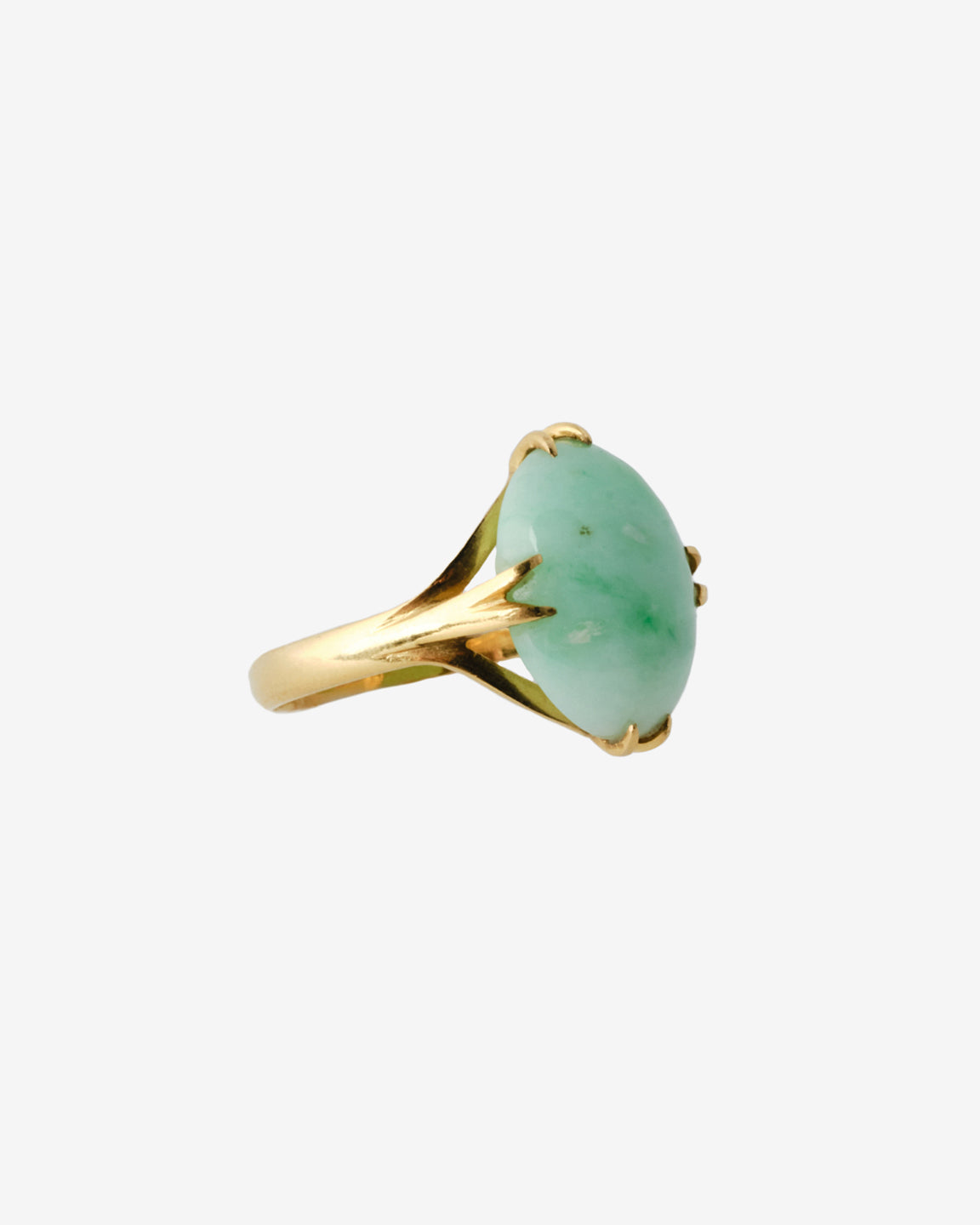 14k vintage jade ring, side view