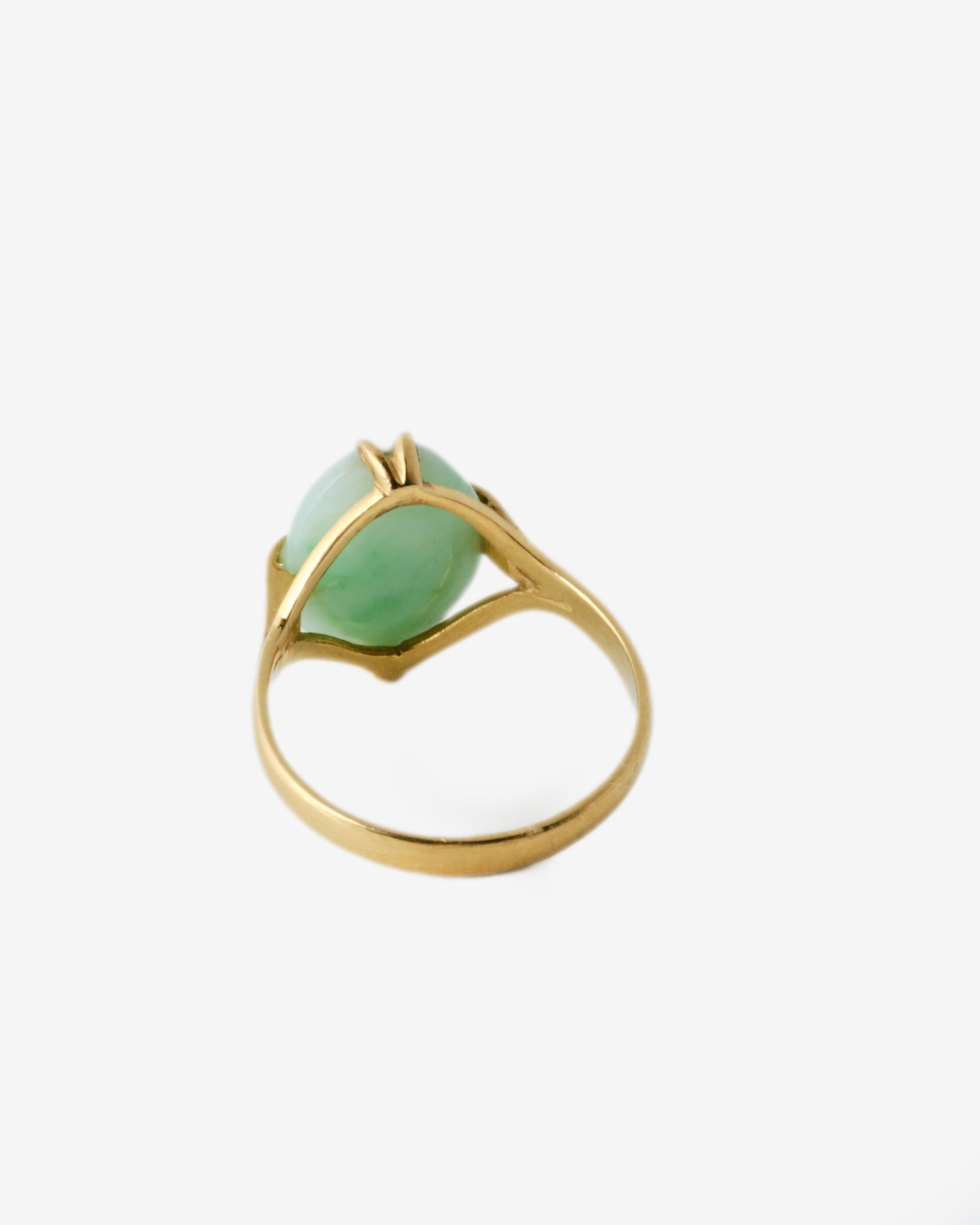 14k vintage jade ring, back view