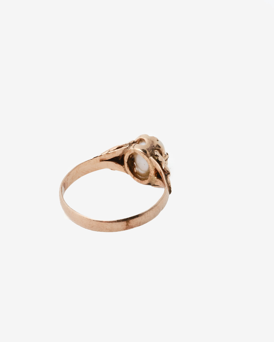10k vintage pearl ring, back view