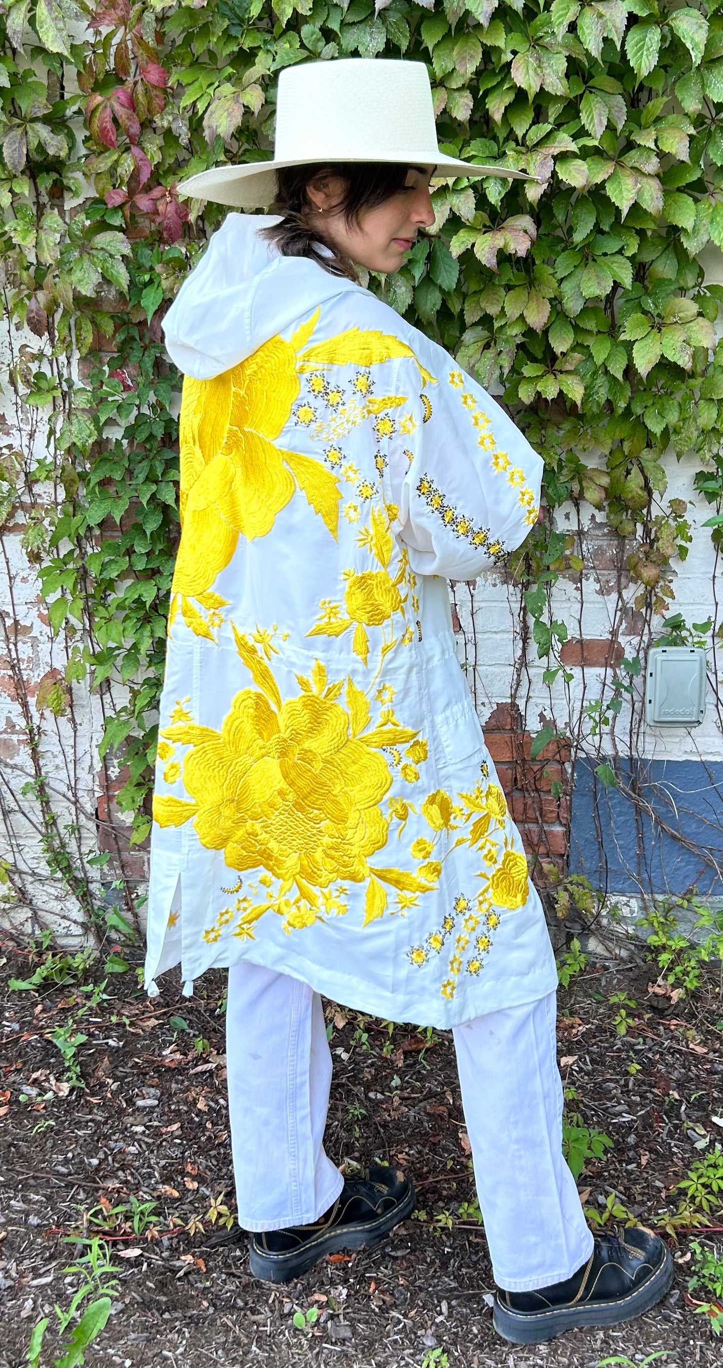 "Giant Peonies" Parka - White/Yellow