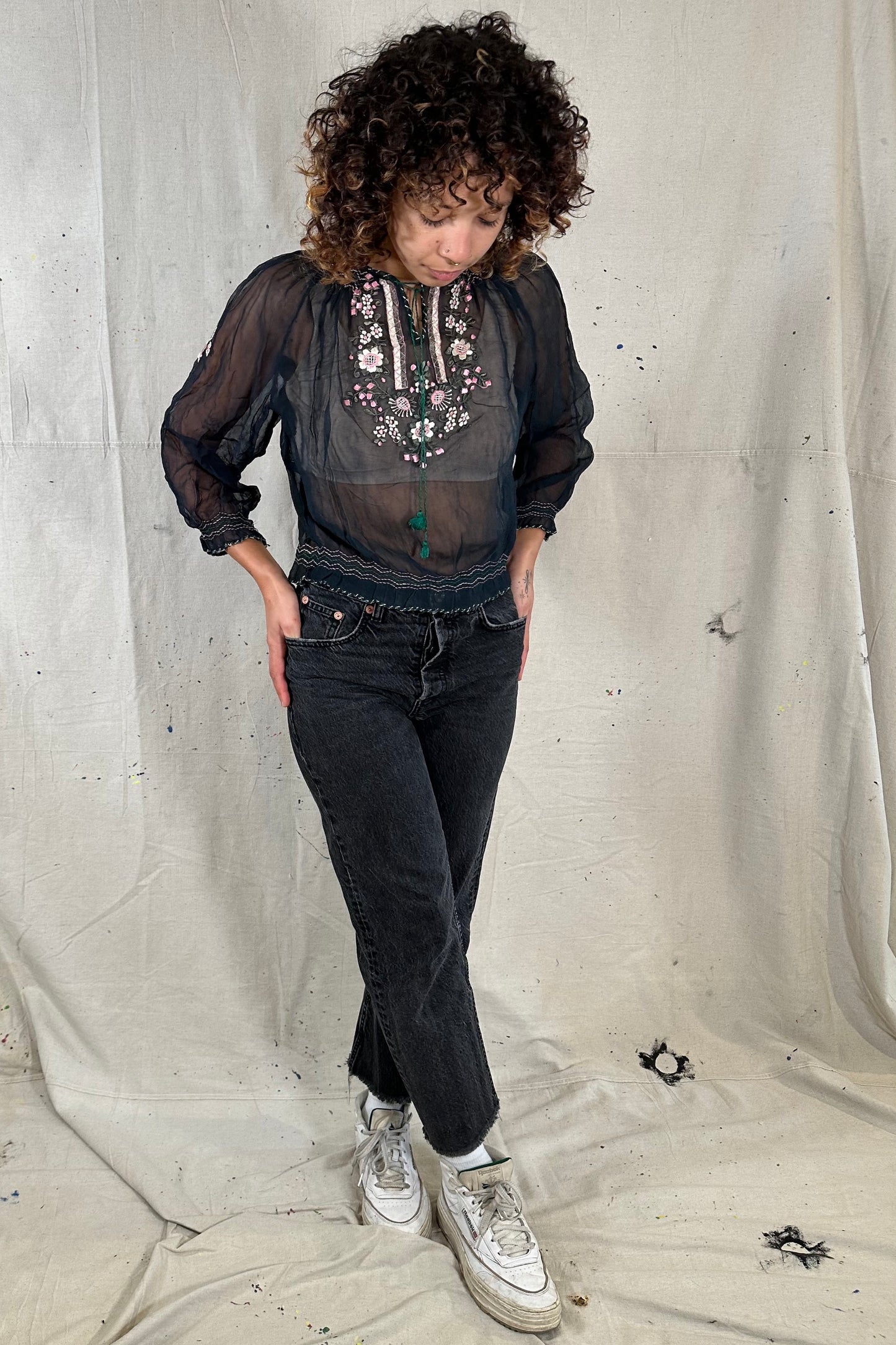 "Clustered Flowers" Blouse - Black/Multi