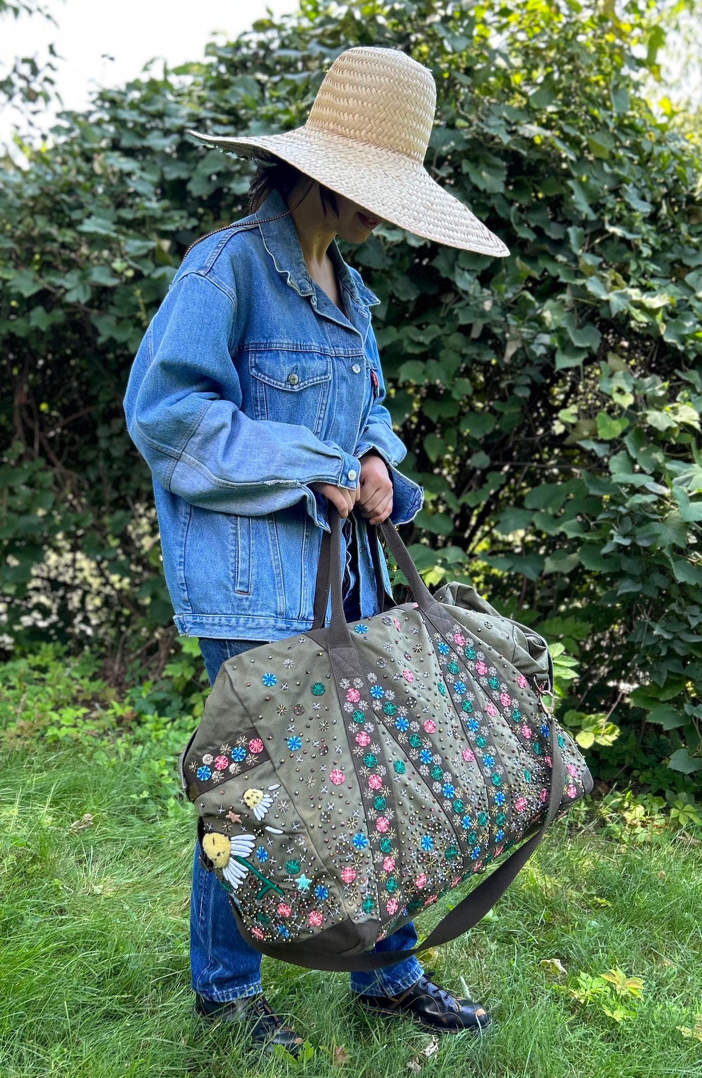 “Tufted Daisy” Oversized Aviator Bag - Olive/Multi