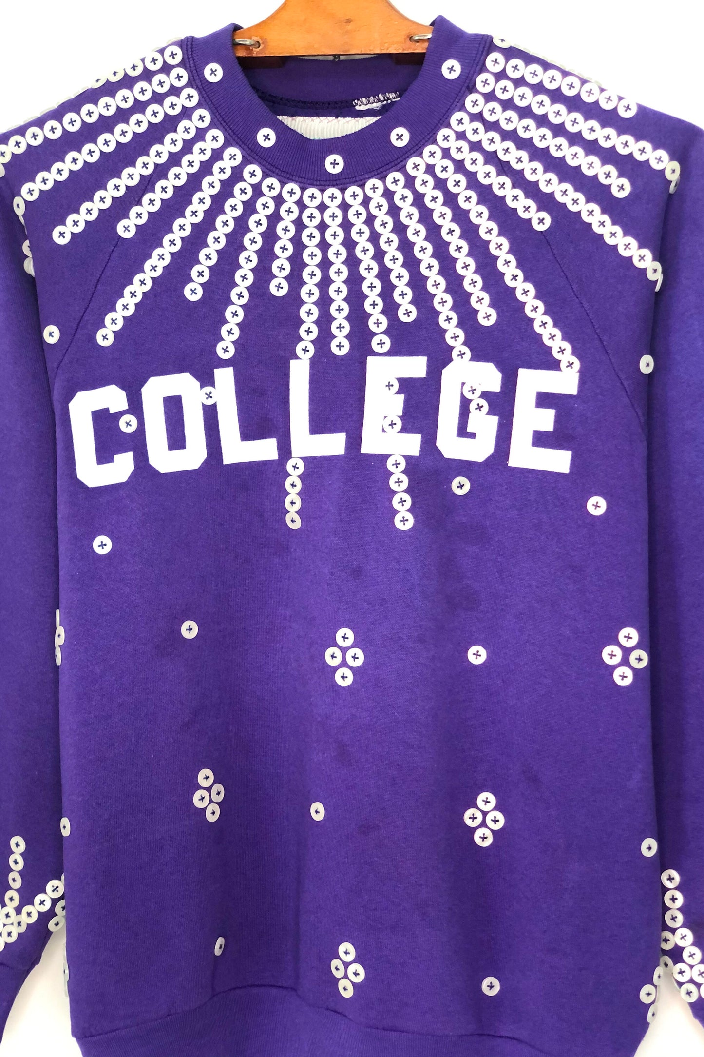 "Pearlie Sunray" College Sweatshirt - Graphic/Pearls